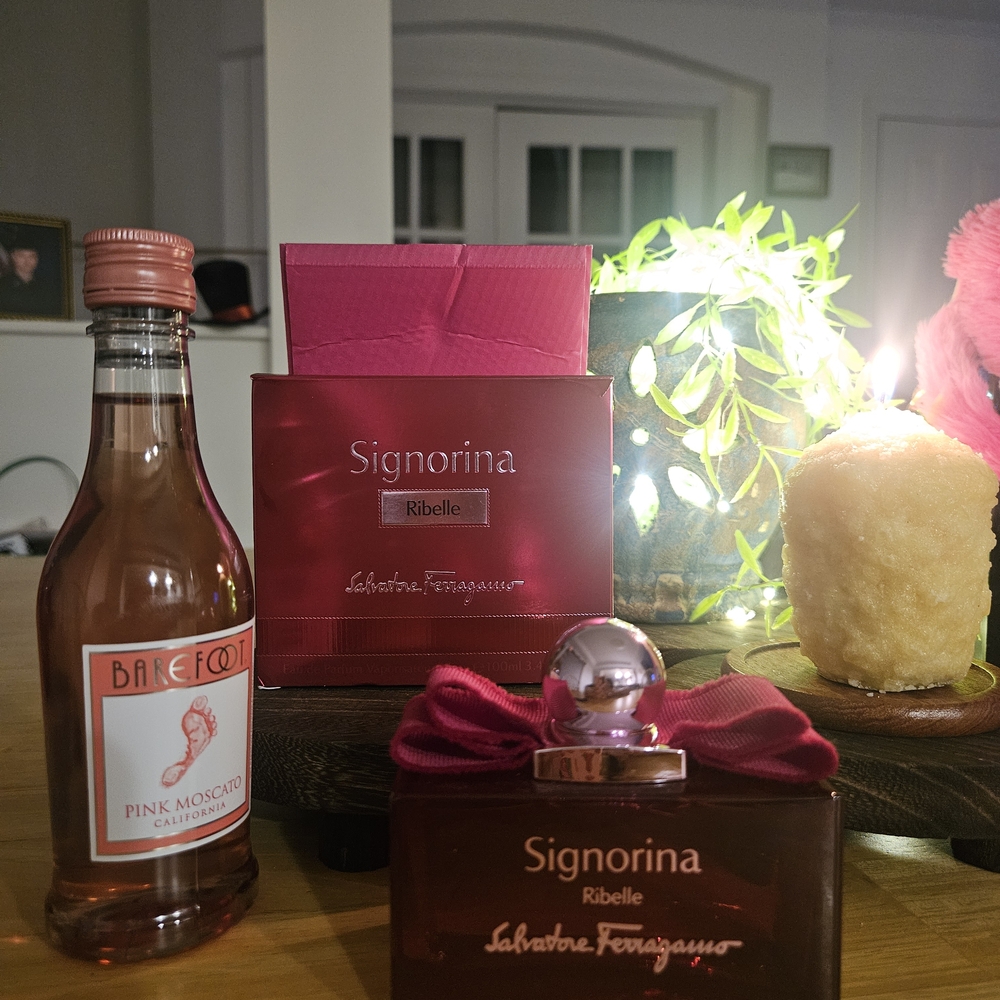 Salvatore Ferragamo Signorina Ribelle Perfume - Deep Pink
